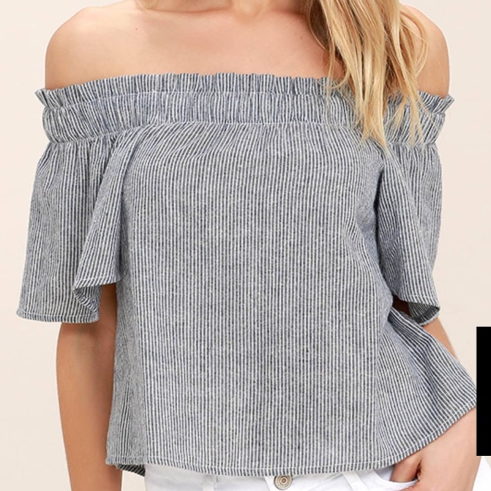 🎉HP🎉 NWT Lulus Blue & White Off the Shoulder Top